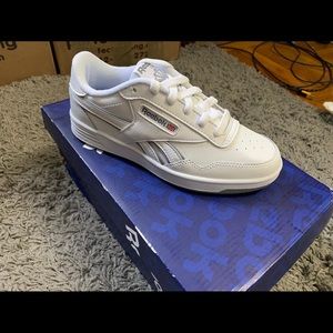 Women Reebok sneaker